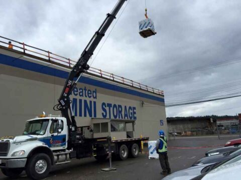 Roofing Materials Delivery, photo 1